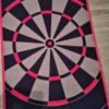 DK-dartmat-zwart-rood-detail-scaled-1.jpg dnmore Carpet Dart Mat 280cm x 60cm Black / Red Dartbord Design